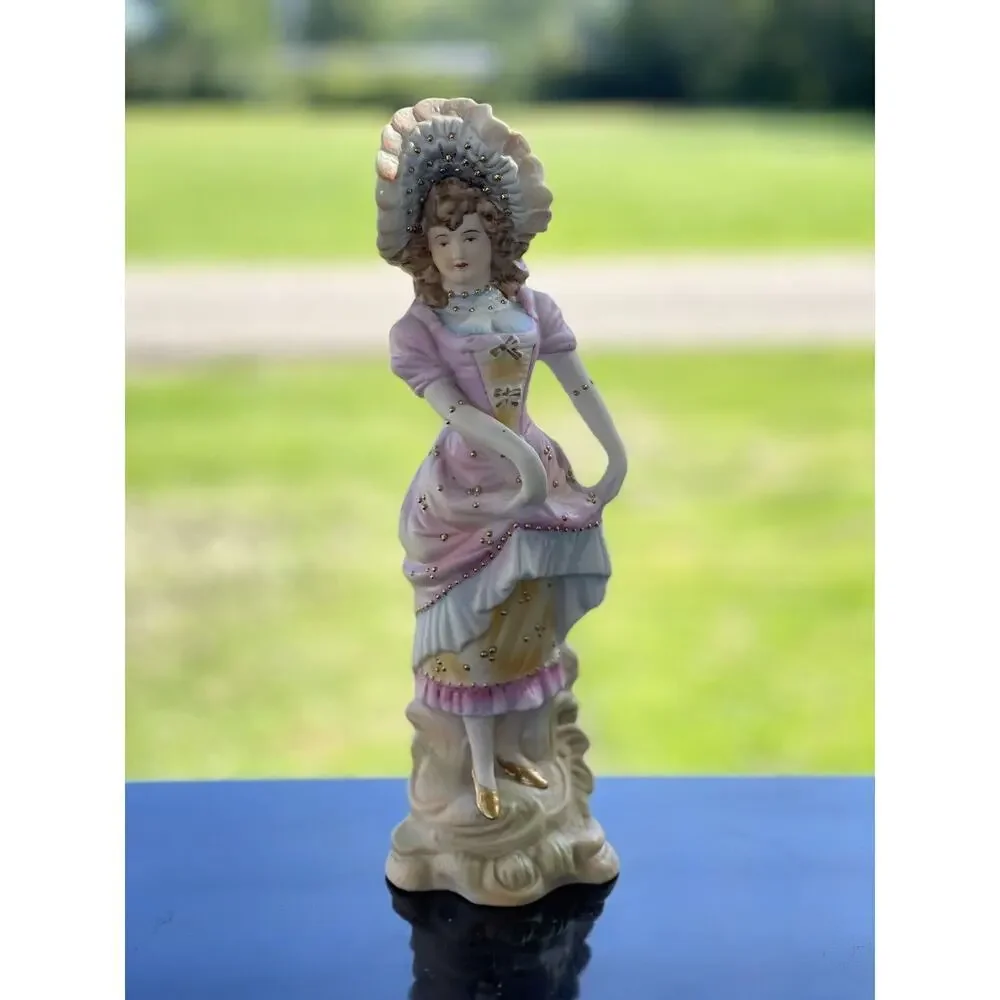 Vintage Colonial Lady Figurine Hand Painted Victorian‎ Style Women
